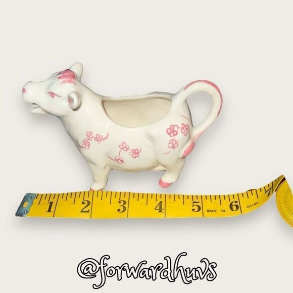 Pink & White Cow Cream & Sugar Set with Lid - Picture 11 of 13